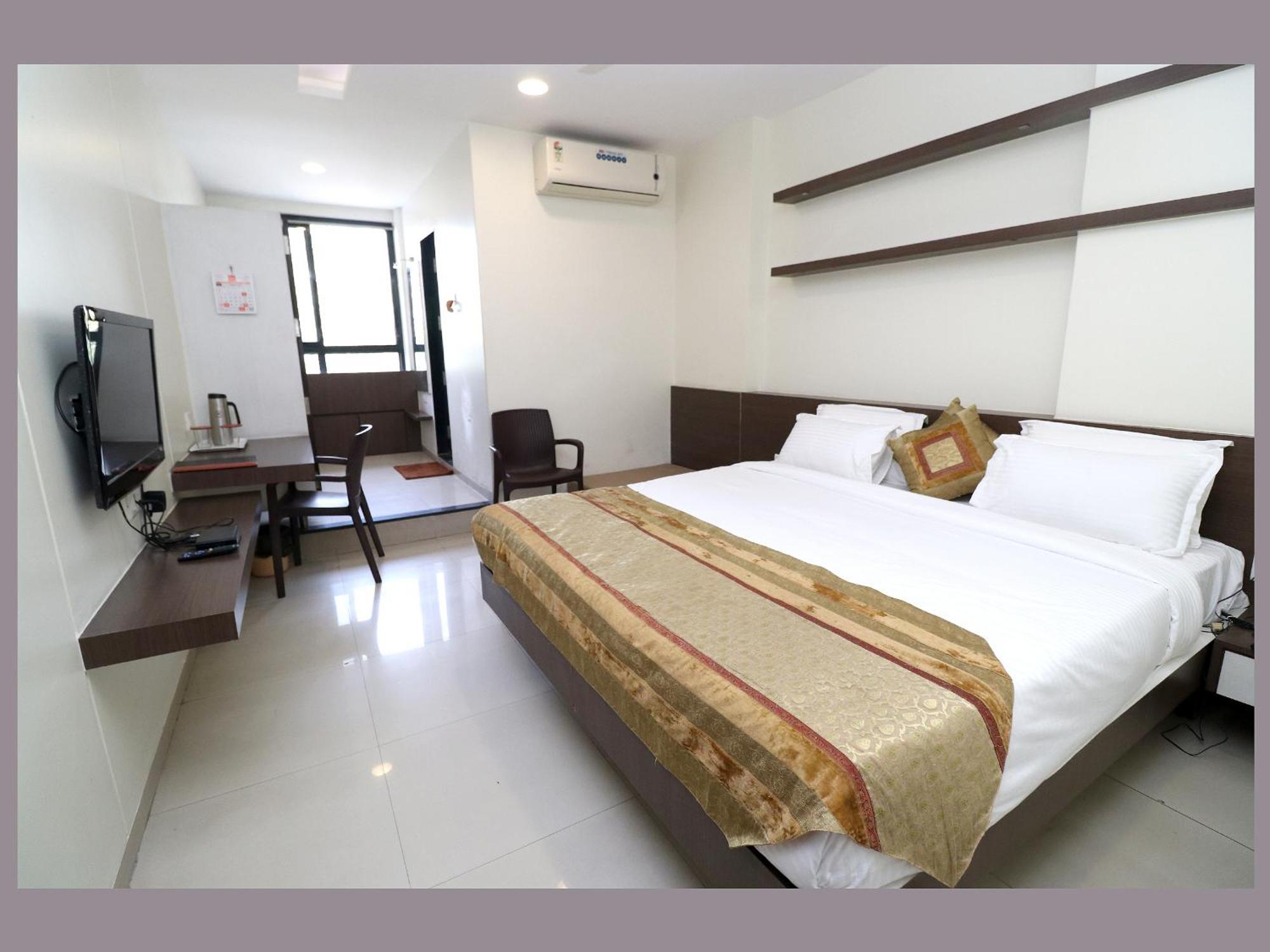 Hotel Girnar Aurangabad  Luaran gambar