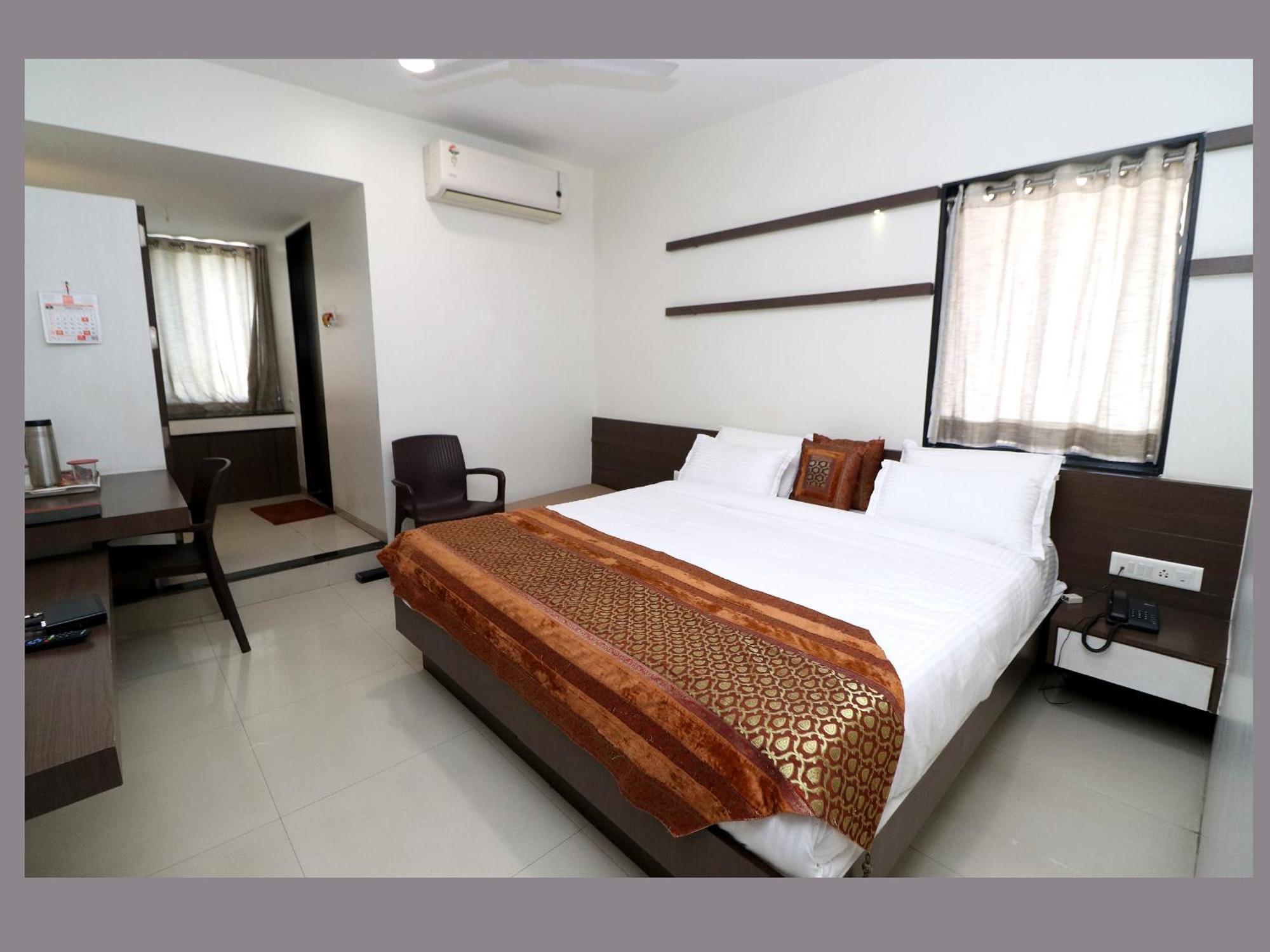 Hotel Girnar Aurangabad  Luaran gambar