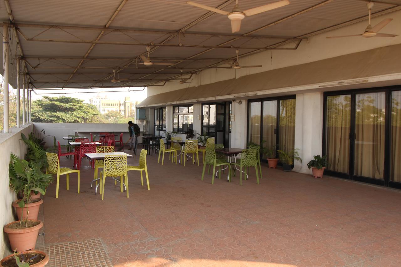 Hotel Girnar Aurangabad  Luaran gambar