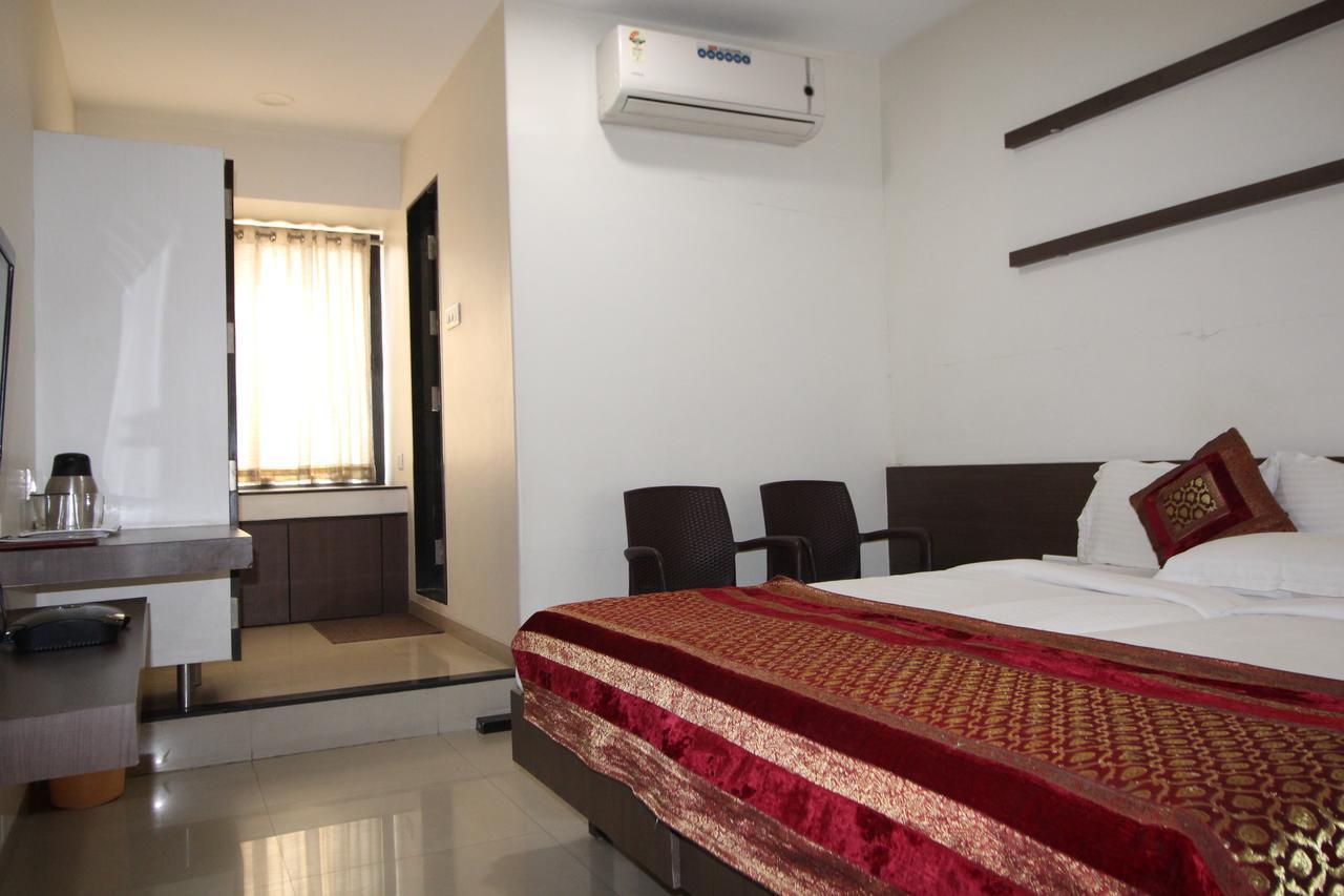 Hotel Girnar Aurangabad  Luaran gambar